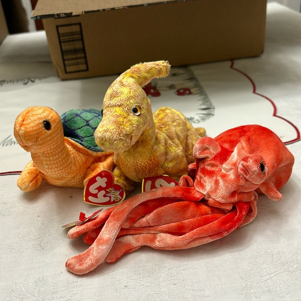 Trio of Fun Beanie Babies: Peekaboo, Tooter, and Wiggly
